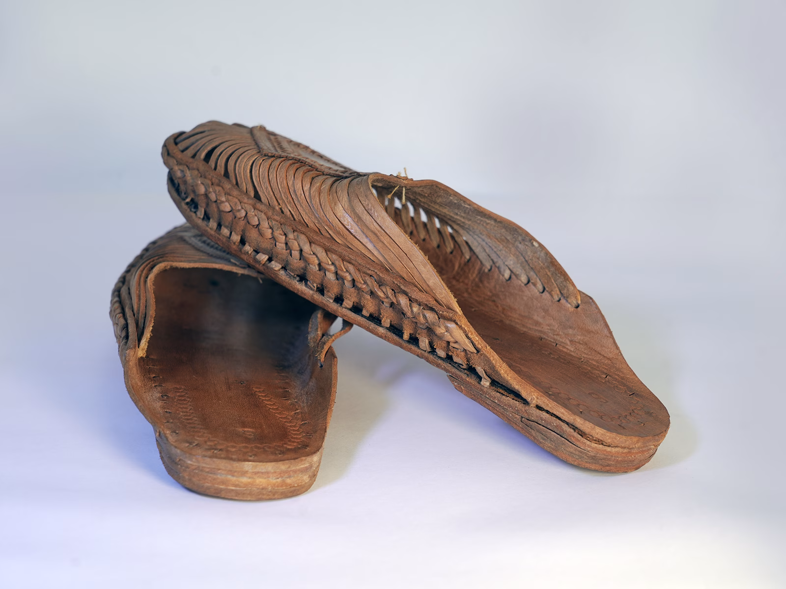 Braided Leather Kolhapuri Chappal – GI Craft from Maharashtra